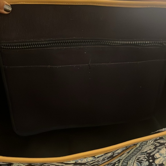 Vineyard vines Extra Large Tote with Leather Handles - Picture 4 of 5